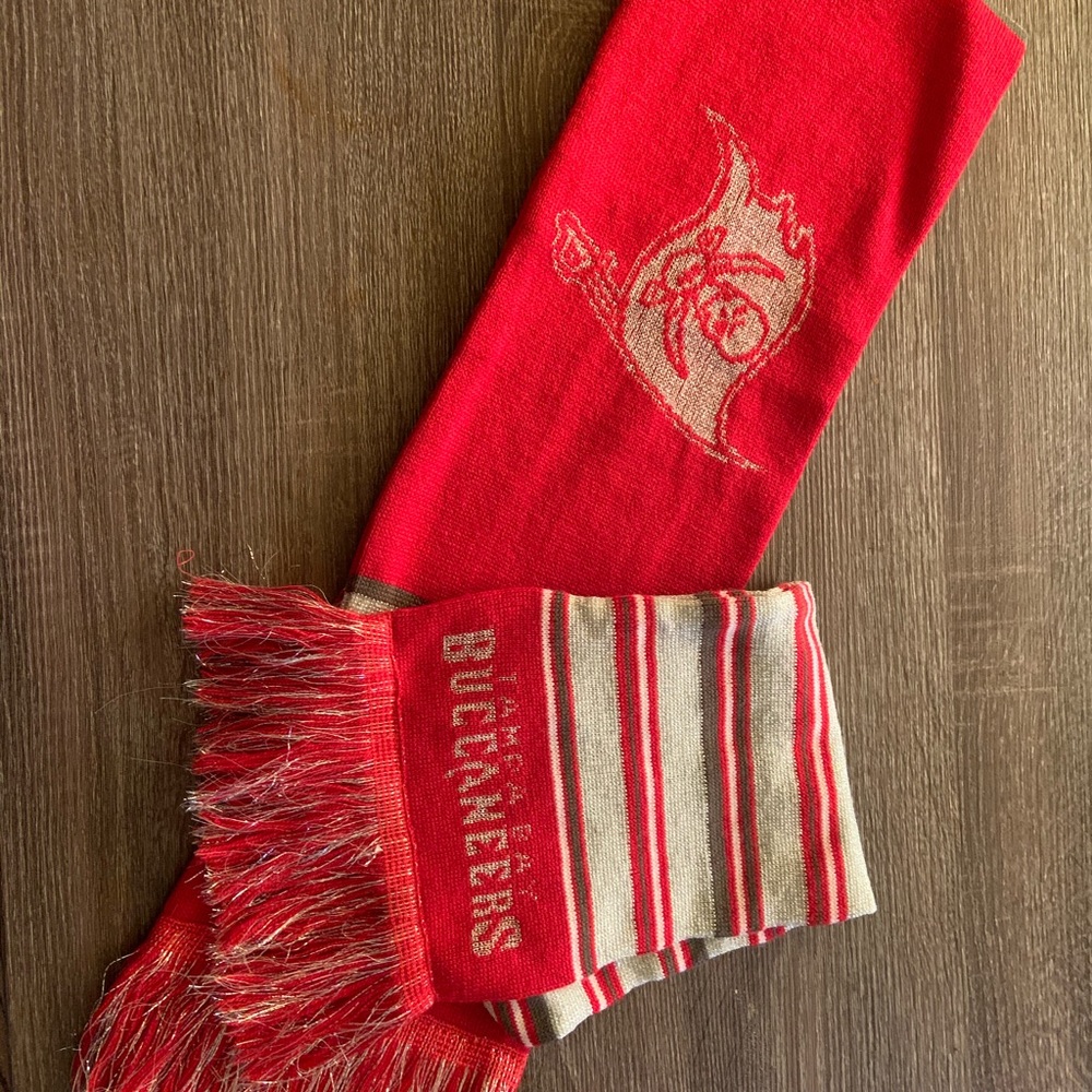 Tampa Bay Buccaneers scarf